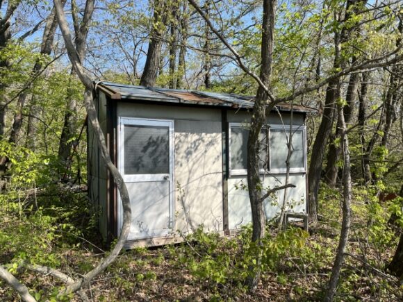 小屋・倉庫だけ解体したい！部分解体の費用と注意点
